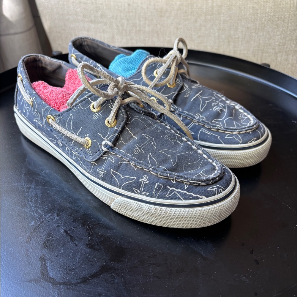 Women’s Navy Whale Sperry Topsiders